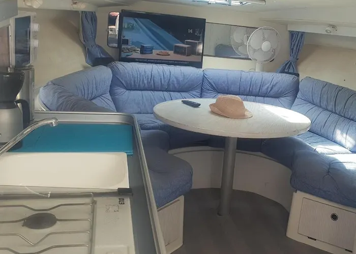 Botel Sea